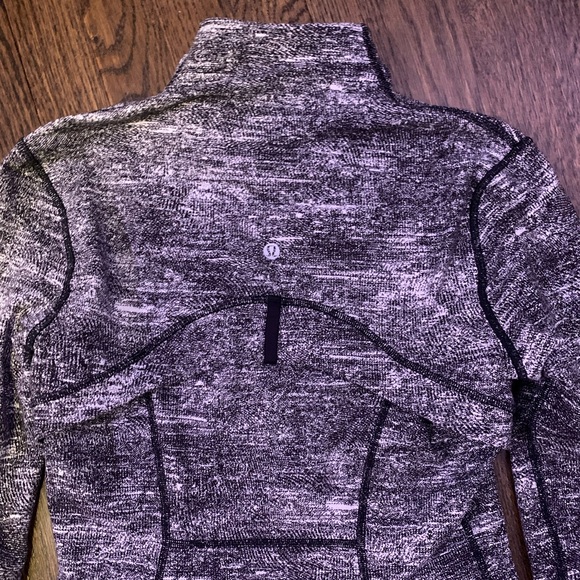 Excellent condition Lululemon 🍋 Define Jacket Size 6 - Picture 8 of 13